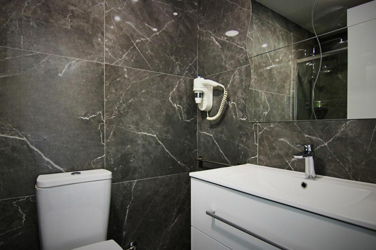 Phaedrus Living: Luxury Suite Nicosia 509 外观 照片