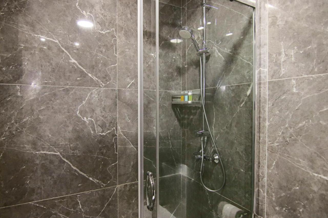 Phaedrus Living: Luxury Suite Nicosia 509 外观 照片